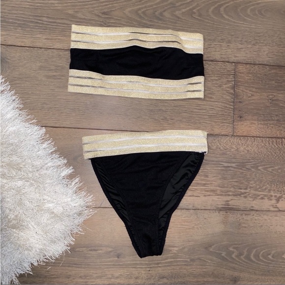 Black and gold bikini - Picture 1 of 6